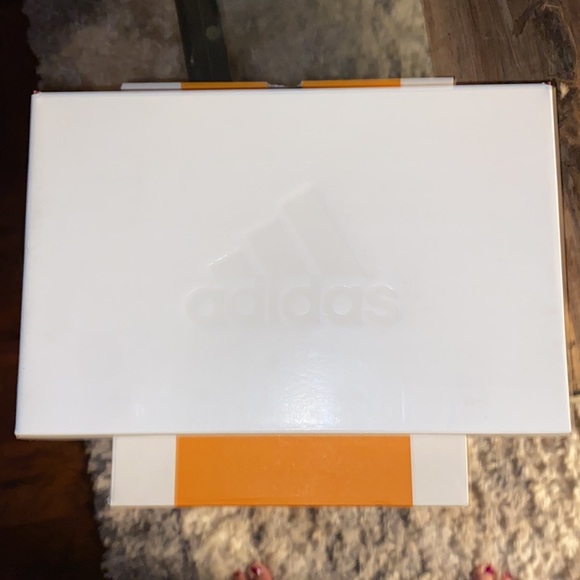 adidas | D.O.N. Issue 4 | Men - Size: 10 or Women - Size: 11 - Picture 11 of 16